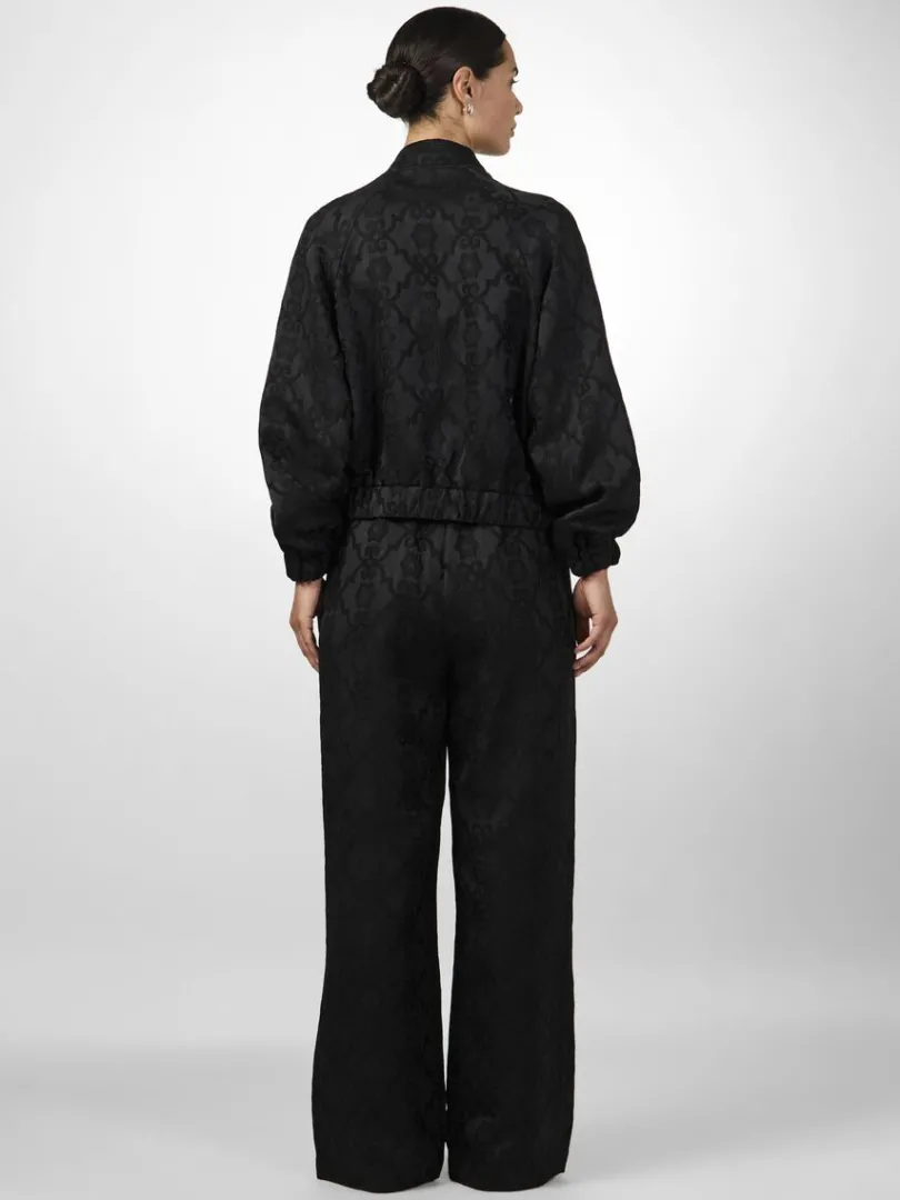 bomberjacke_3.webp BOMBERJACKE*YAS Cheap