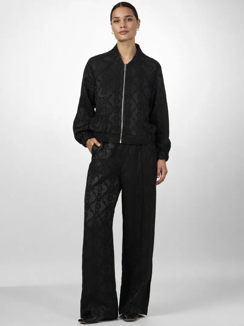 bomberjacke_4.webp BOMBERJACKE*YAS Cheap