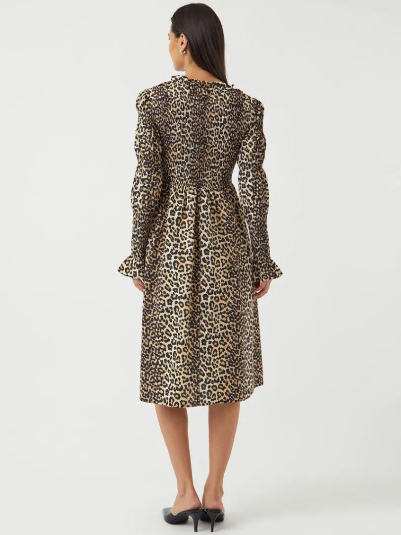 yaschemma_gesmoktes_kleid_3.webp CHEMMA GESMOKTES KLEID*YAS Outlet