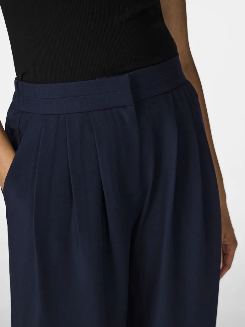 yasdakota_high_waist_hose_2.webp DAKOTA HIGH WAIST HOSE*YAS Shop