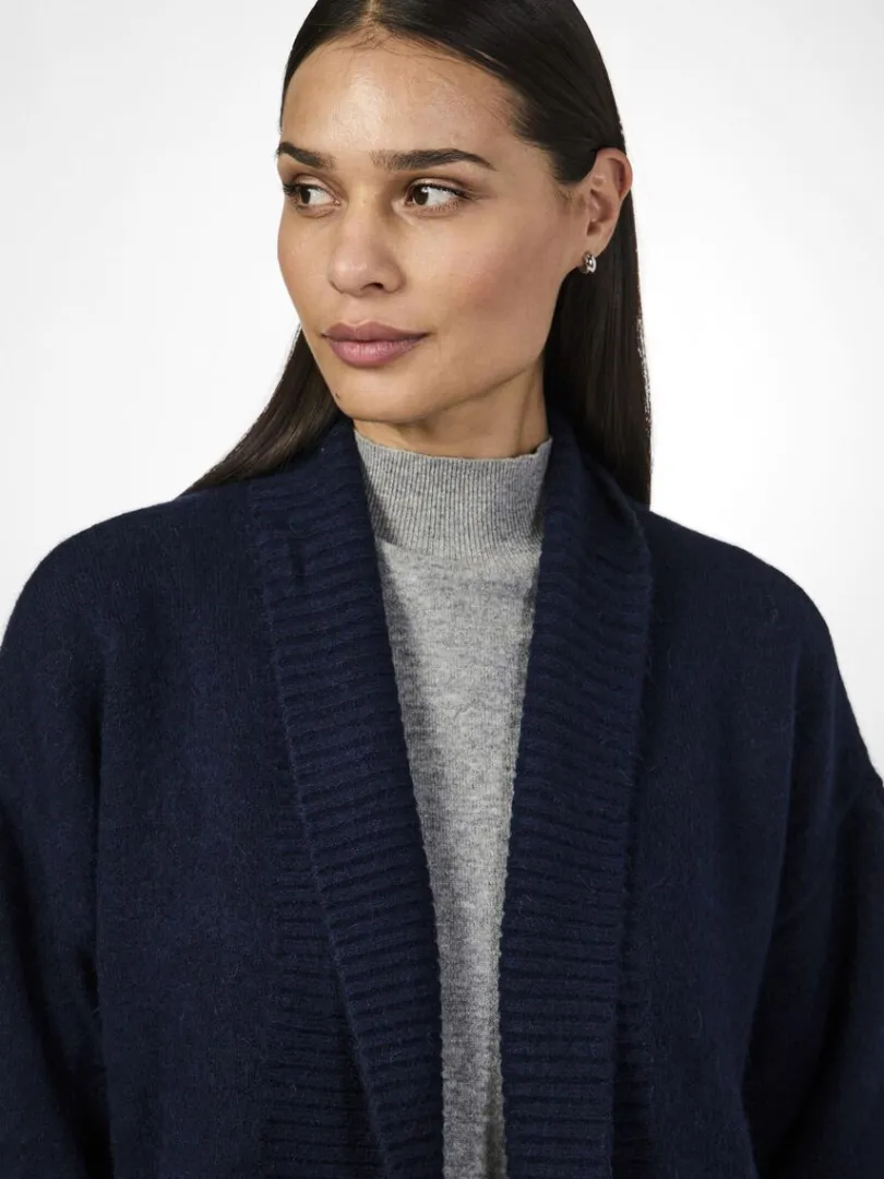 yasjuva_strickjacke_2.webp JUVA STRICKJACKE*YAS Flash Sale