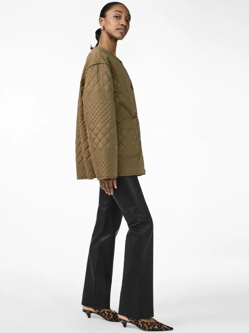 yaslaurie_wattierte_jacke_4.webp LAURIE WATTIERTE JACKE*YAS New