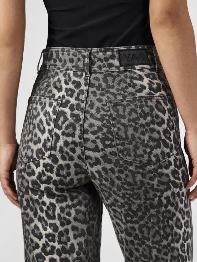 yasleonora_jeans_2-2.webp LEONORA JEANS*YAS Clearance