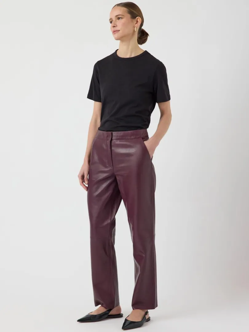 yasline_lederhose_3.webp LINE LEDERHOSE*YAS Hot