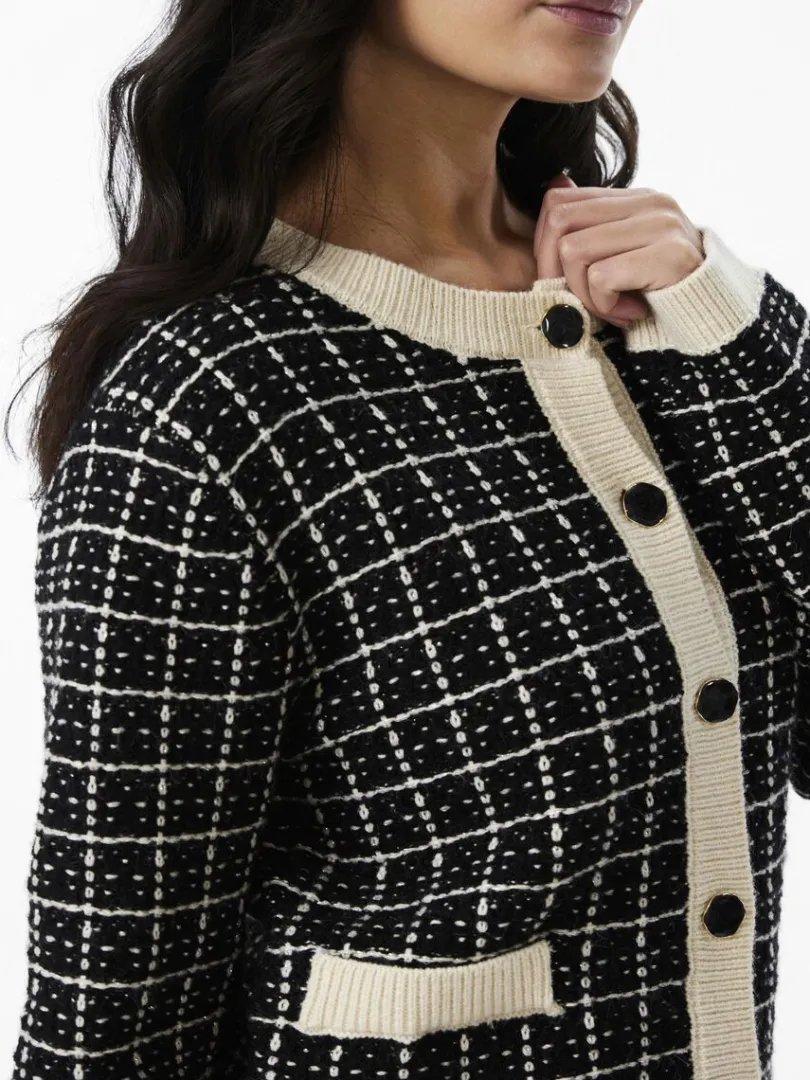 yaslivia_strickjacke_2.webp LIVIA STRICKJACKE*YAS Fashion