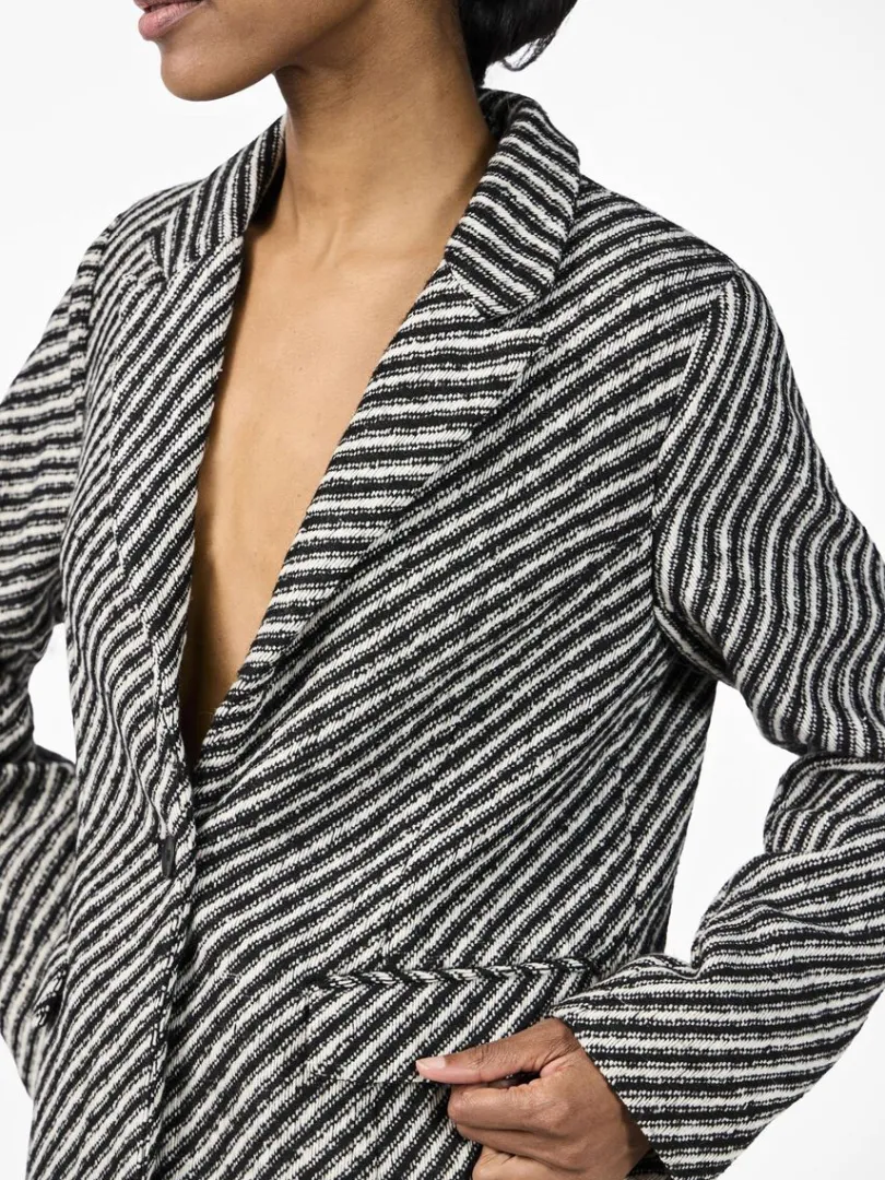 yaspeppy_blazer_2.webp PEPPY BLAZER*YAS Shop