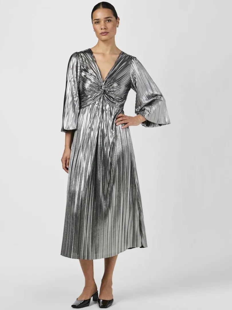yasregina_midikleid_3.webp REGINA MIDIKLEID*YAS Flash Sale