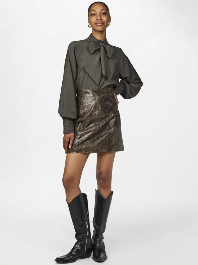 yasrivo_lederminirock_3.webp RIVO LEDERMINIROCK*YAS Fashion