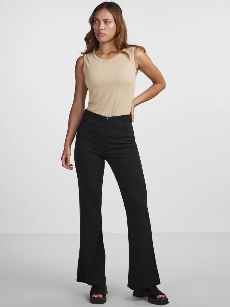yasvictoria_hose_mit_weitem_bein_3.webp VICTORIA HOSE MIT WEITEM BEIN*YAS Discount